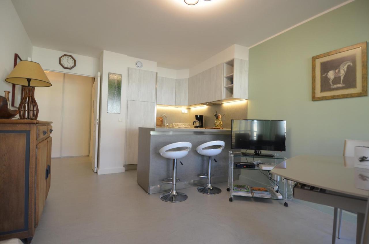 Appartement 3 Personnes Avec Coin Nuit Avec Terrasse Et Parking Quartier Du Port De Nice ニース エクステリア 写真
